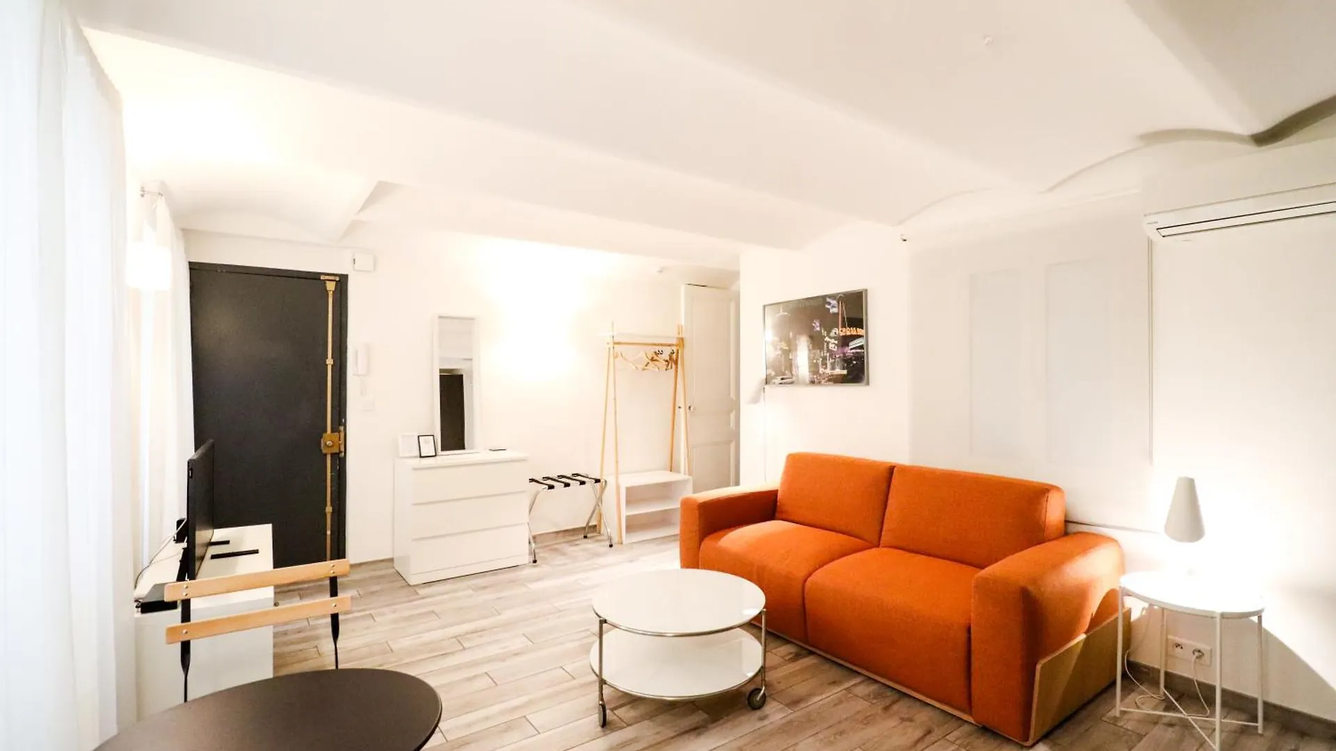 Residence Buttura Cannes 0*,